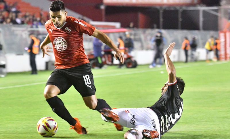 Independiente goleó en el partido pendiente de la Superliga