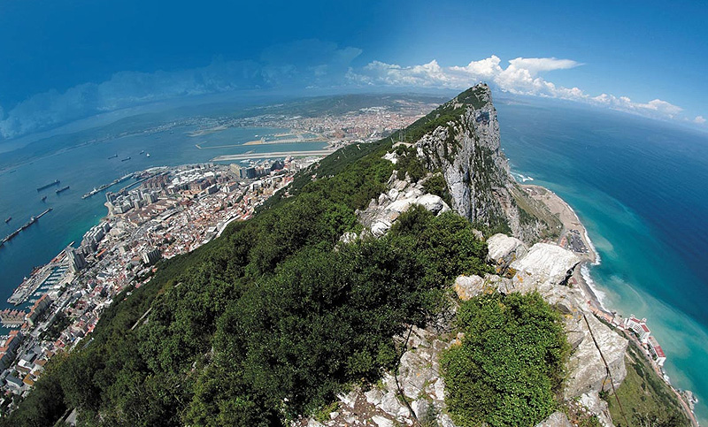 España espera un compromiso «escrito» de Londres sobre Gibraltar