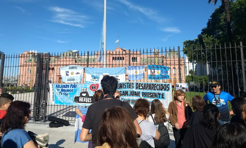 Familiares de los submarinistas se manifestaron para reclamar justicia