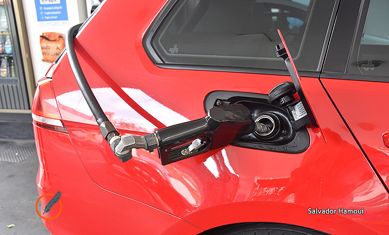 El Gobierno publicó una guía para ahorrar combustible al usar el auto