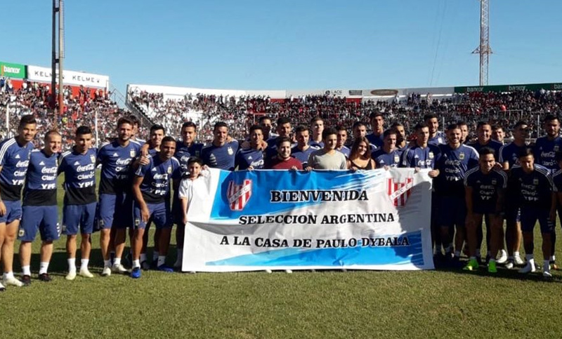 La Selección recibió cariño en Córdoba: visita a un hospital de niños y entrenamiento abierto