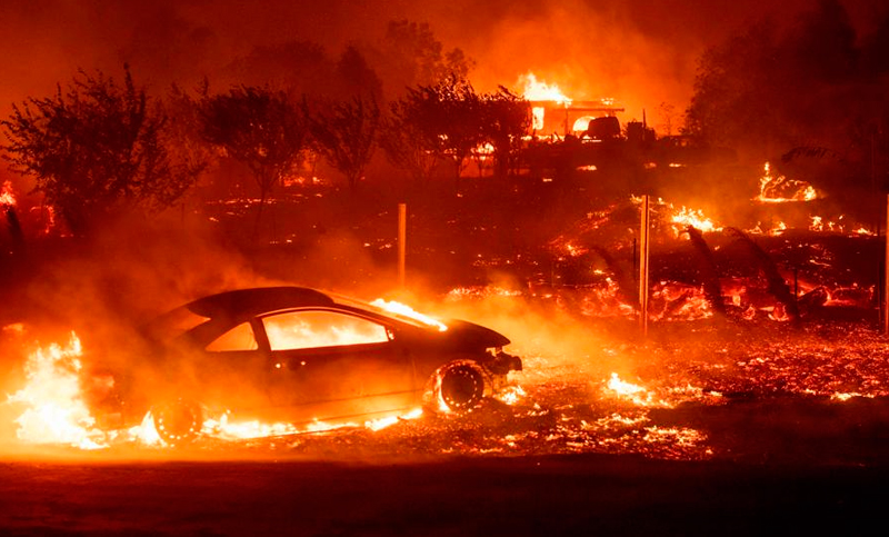 California: 23 muertos en incendios que arrasan el sur del estado