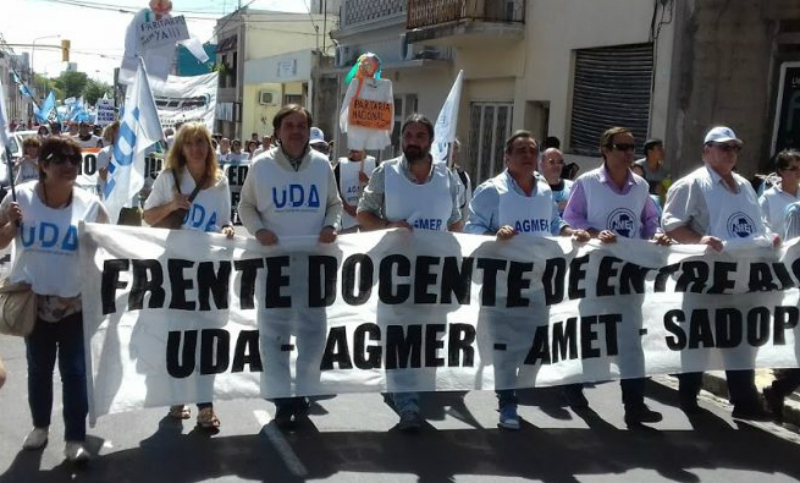 Docentes de Entre Ríos rechazaron una nueva oferta salarial del Gobierno