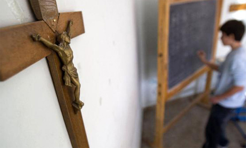 El Concejo pide retirar imágenes religiosas de escuelas y hospitales