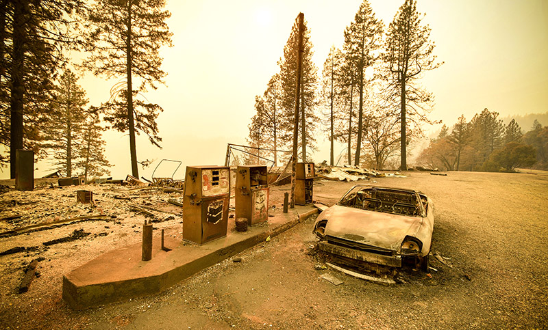 Ascenderían a 44 los muertos por el gigantesco incendio en California
