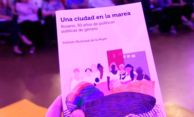 «Una ciudad en la marea»: el libro que relata los 30 años de políticas de género de Rosario