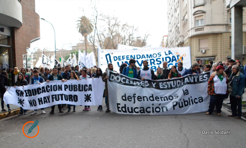 Docentes universitarios realizan un nuevo paro el viernes que viene