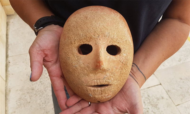 Un hallazgo arqueológico único: una máscara neolítica de 9.000 años de antigüedad