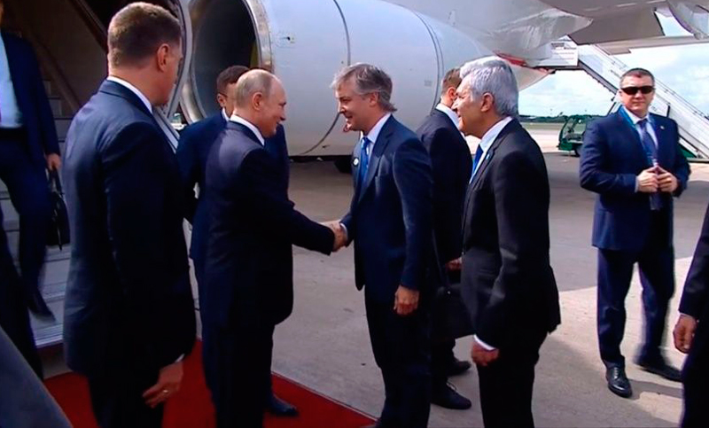 Vladimir Putín llegó con retraso a Buenos Aires para participar del G20