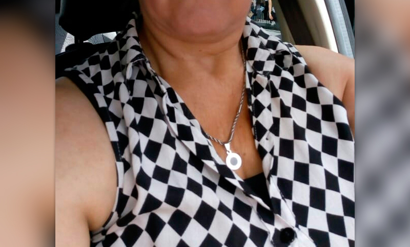 Conductora de taxi denunció que le labraron un acta por trabajar con «los brazos descubiertos»