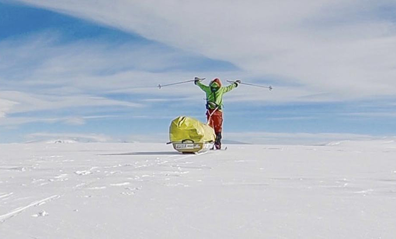 Un hombre cruzó la Antártida a pie, solo y sin ayuda por primera vez