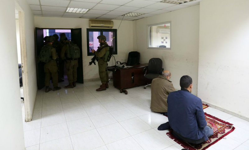 Tropas israelíes allanaron una agencia de noticias