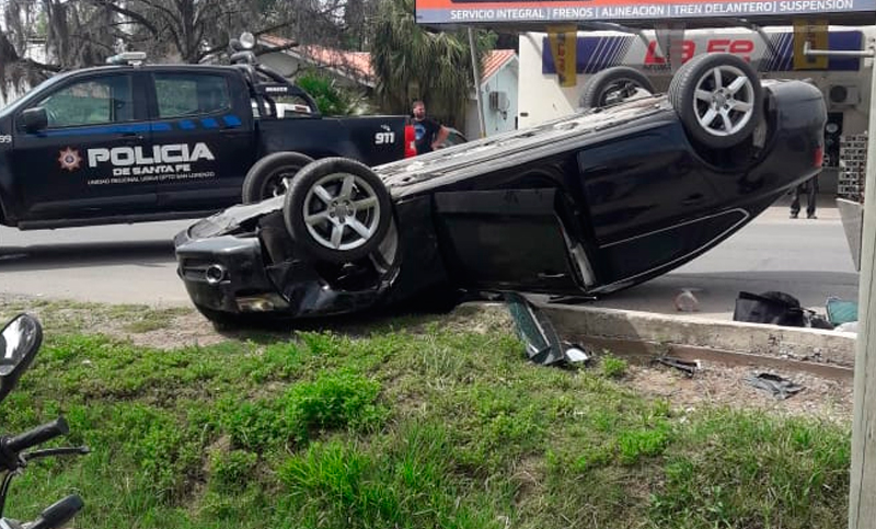 Robaron, huyeron, chocaron y fueron detenidos