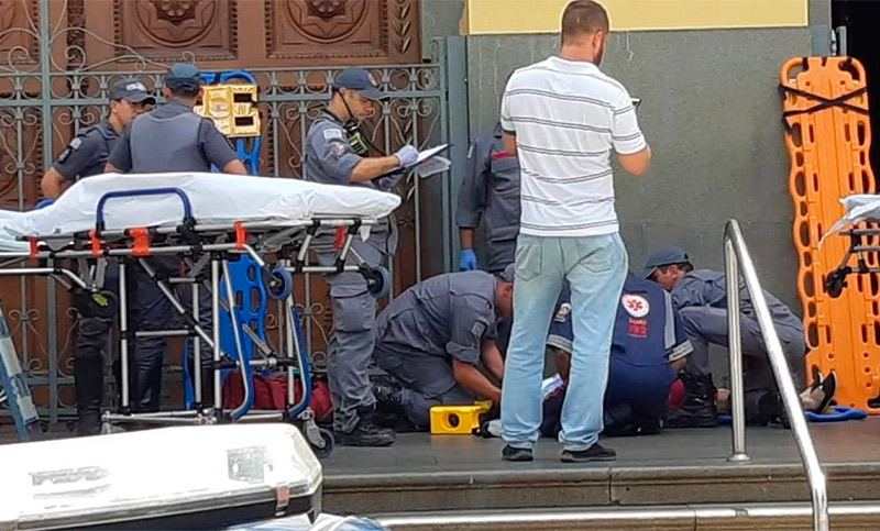 Un hombre mató a cuatro personas y se suicidó durante una misa cerca de San Pablo