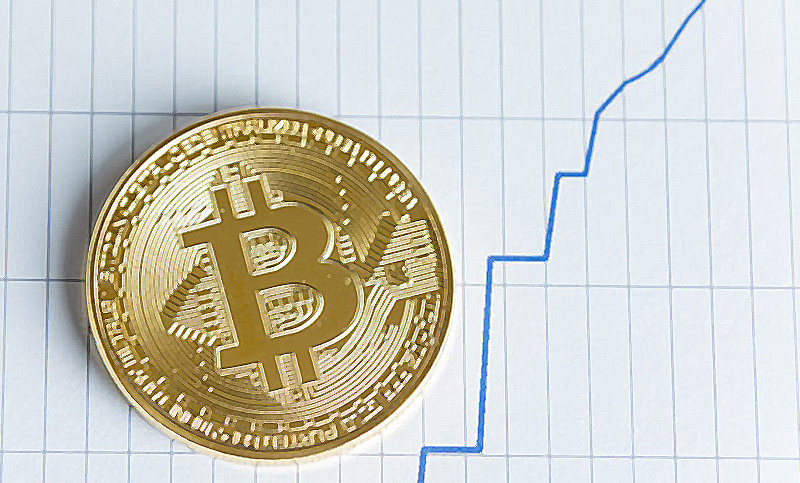 Bitcoin comienza a repuntar: ya se encuentra por encima de los 4.000 dólares