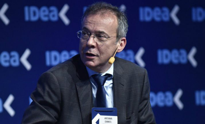 Economista advirtió que la economía “va a tocar fondo” en los próximos meses