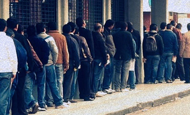 Estiman que a fin de 2019 la desocupación podría llegar al 14% y el dólar superaría los 50 pesos