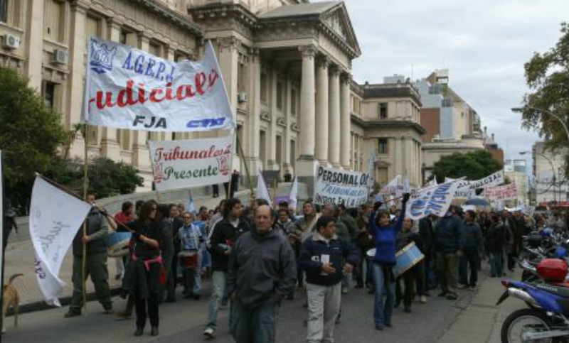 Los judiciales de Córdoba paran por 36 horas por recomposición pendiente