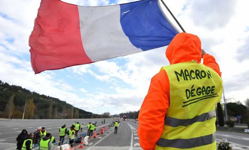 Las concesiones de Macron no convencen a los «chalecos amarillos»