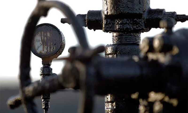 La Opep y sus aliados acordaron reducir la producción de petróleo