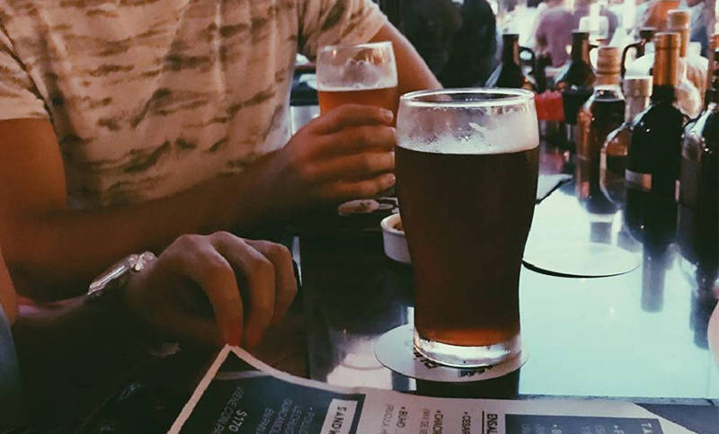Paseo Pellegrini propone canjear un juguete por una pinta de cerveza