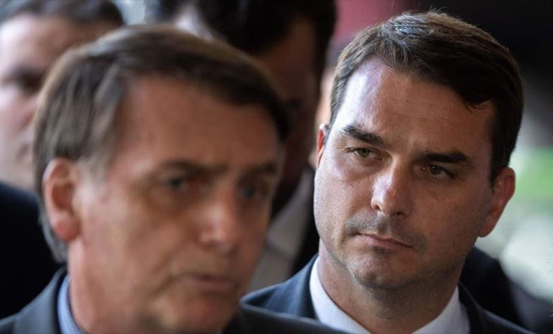 Bolsonaro: «Si mi hijo cometió un error, tendrá que pagar»