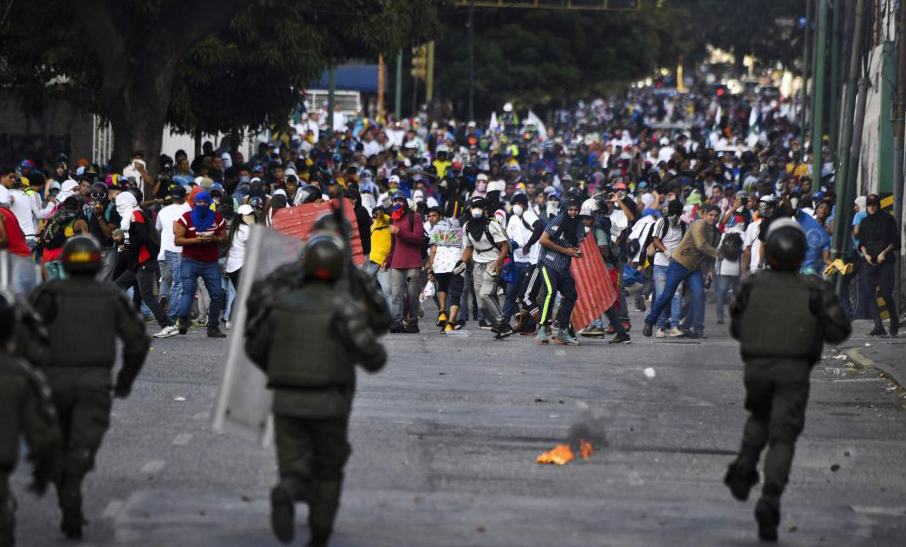 ONG asegura que suman 26 los muertos en protestas en Venezuela