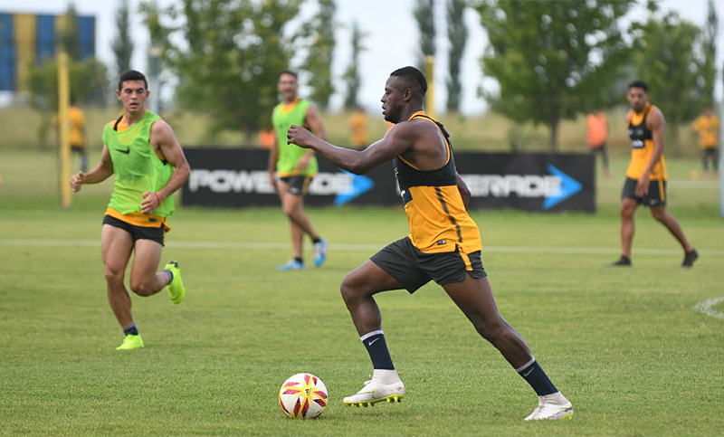 Central afrontará el amistoso contra Belgrano con cinco menos