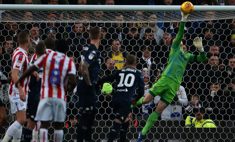 El Leeds United de Bielsa perdió pero sigue firme en la punta