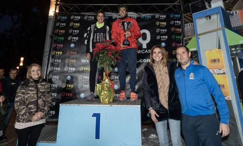 Premios polémicos: «Una copa para el hombre; una planta para la mujer»