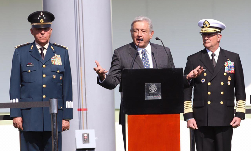 El presidente de México le ofrece a la juventud un futuro en la Guardia Nacional
