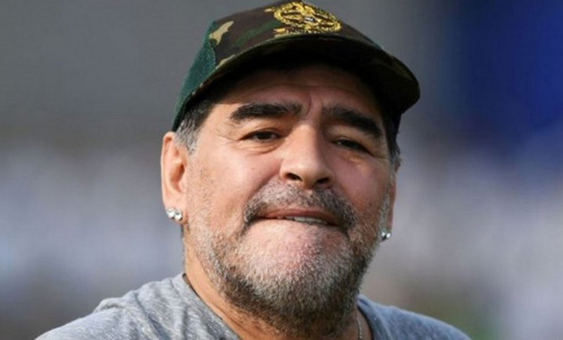 Maradona recibió el alta médica tras su operación en el estómago