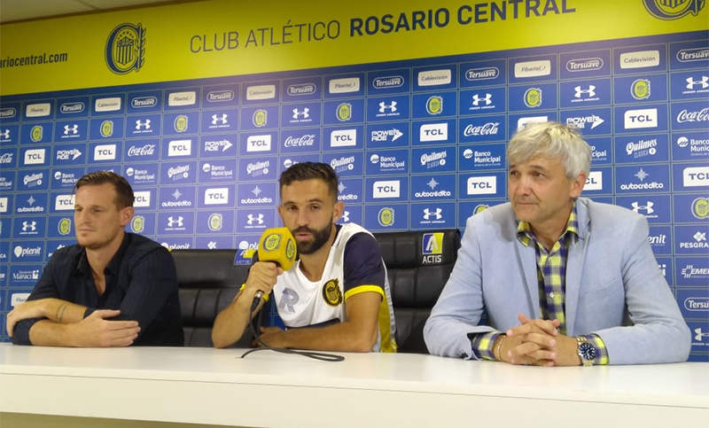 Agustín Allione firmó oficialmente su contrato con Central