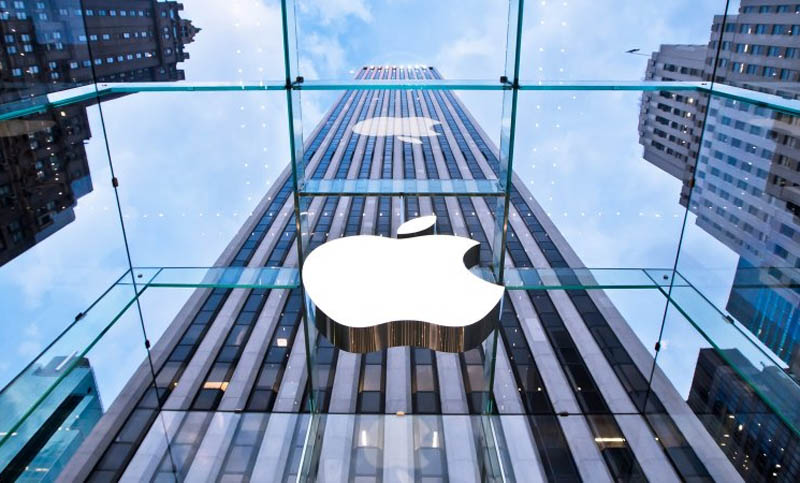 Apple redujo su previsión de venta de iPhones y sacudió los mercados globales