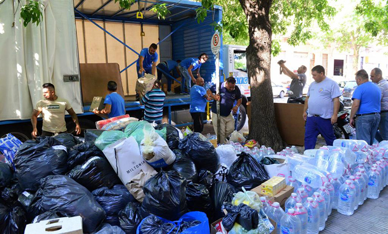 Caravana solidaria: camioneros santafesinos llevan al norte miles de productos donados