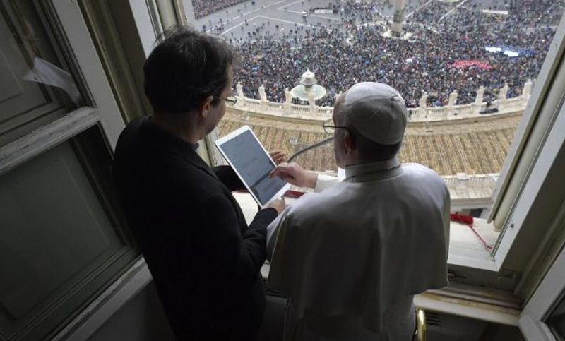 El Papa invita a descargar una app para rezar