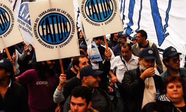 No docentes de la UNR lograron un aumento salarial