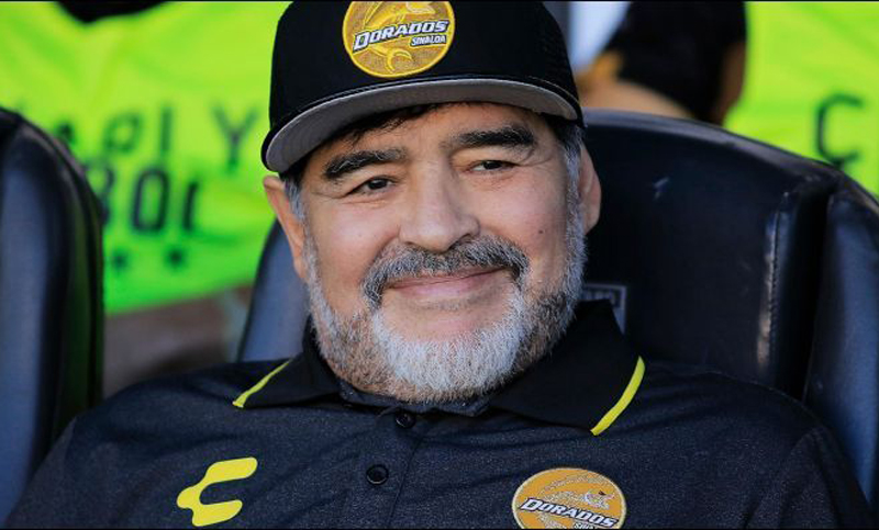Maradona fue operado de una hernia en una clínica de Olivos