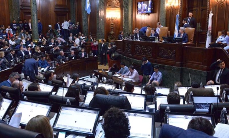 Comienza en Buenos Aires la discusión sobre el posible desdoblamiento de las elecciones