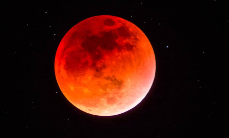 La «superluna de sangre» inaugura un calendario de grandes hitos astronómicos para Argentina