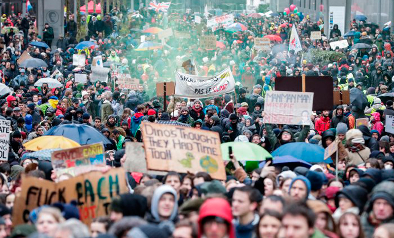 Unas 70 mil personas marcharon contra el cambio climático en Bélgica