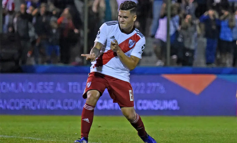 River estrenó el título de Campeón de América con un triunfo en Uruguay
