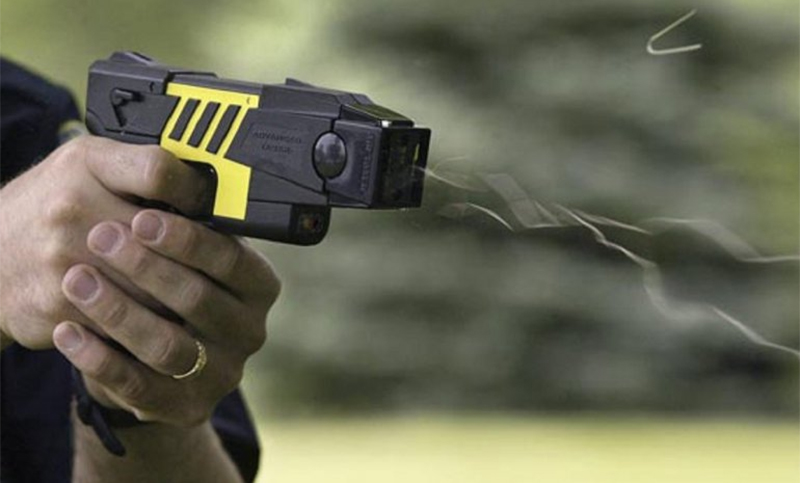 Se aprobó la utilización de las pistolas Taser por parte de las fuerzas de seguridad