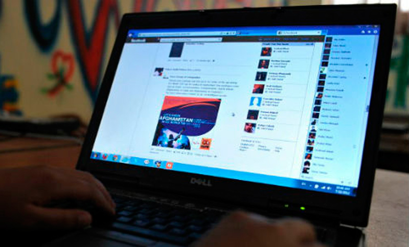 Ex compañero de Mark Zuckerberg: «La mitad de las cuentas de Facebook son falsas»