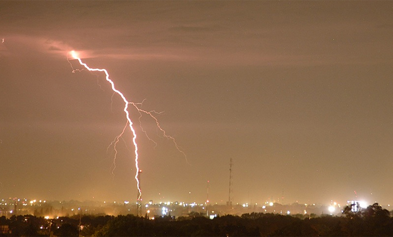 Un rayo mató a un hombre en su casa durante una tormenta en Casilda