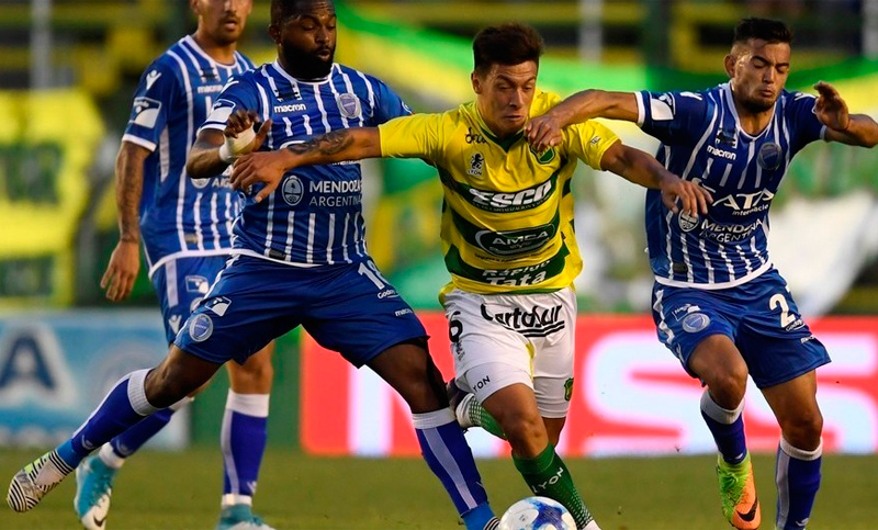 La Superliga reanuda su marcha con tres partidos iniciales