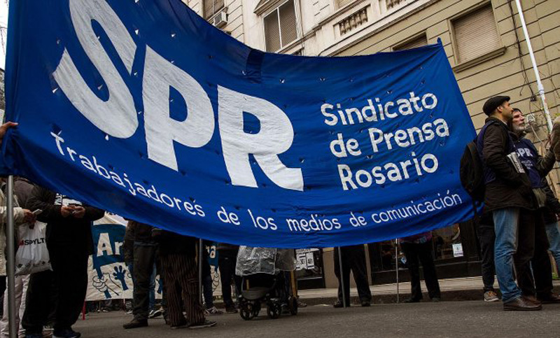 El Sindicato de Prensa expresó su repudio a la agresión que sufrió el equipo de Canal 3