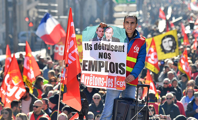 Los sindicatos franceses respaldaron a los «chalecos amarillos» con una huelga