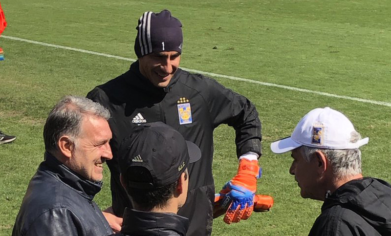 Martino visitó a Tigres de México y se reencontró con Guzmán
