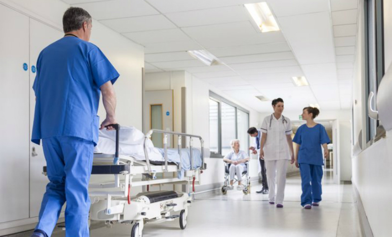 El sector de la salud, entre los más afectados por la crisis económica